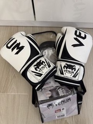 Venum 拳套 10oz