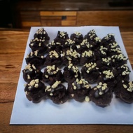 Afgan drop almond cookies