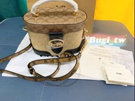 [美國正品Coach]100%REAL & Authentic Coach 5504 化妝包 斜揹包 🎁附購證單據 吊牌 原裝整套 送防塵袋 送禮首選🎁