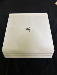 PS4 Pro 主機
