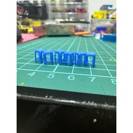 plastic chair diorama 1/64