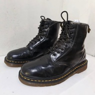 DR. MARTENS Dr. Boots Black Martens, Size 42