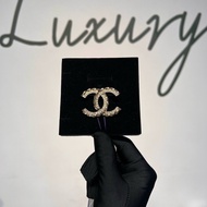 CHANEL 23B 麥穗雙C滿鑽胸針