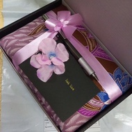 HADIAH BATIK SARUNG /HADIAH UNTUK WANITA/ HADIAH KORPORAT /HADIAH BIRTHDAY