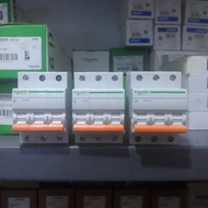 Mcb Domae Schneider 3Phase 32A 4.5KA Dom11352Sni