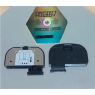 Battery cover for Nikon D7500