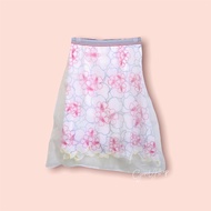 Lyn around [แท้💯] กระโปรงลายดอก สองเลเยอร์ (สีขาว)