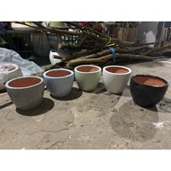 Glossy earthenware Pot diameter 17 cm