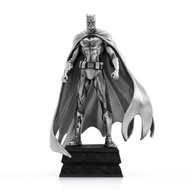 Batman Resolute Figurine