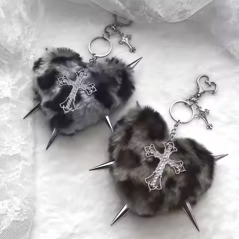 Punk Jewelry Leopard Print Rivet Cross Keychain Punk Cool Grunge Rock Heart Bag Keychain Decoration 