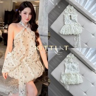KT805 KITTI-T Set 2 pcs. The Shirt Is A Halter Neck Style. Bow Tie + Balloon Skirt [2PM]