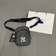 TAS SLINGBAG NY MONOGRAM PHONE ORIGINAL BLACK / TAS SLINGBAG NY