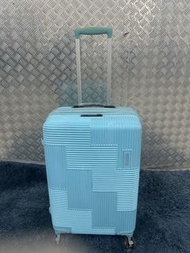 二手系列： American Tourister 26 吋可擴展行李箱； American Tourister 26 inch expandable luggage 68 x 44 x 27cm （ 