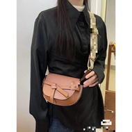 Preferred Simple Original Box 1 Size Size and Small Size 2025 New Style Saddle Fashion All-Match ATE