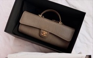Chanel 26A Clutch with chain lizard紋 大象灰