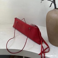 24Hourly DeliveryForeign Trade Leather2024New Baguette Bag Oil Wax First Layer Cowhide Tassel Bag Ni