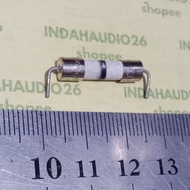 There is a leg littelfuse 10A 250v d5x20mm T10AH250VP ceramic fuse LF.T10AH250VP fuse fuse fuse 5x20