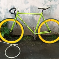 sepeda fixie second soloist
