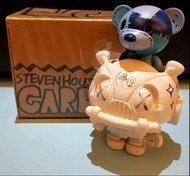 2006 年 Stevehouse 、CARBOT 、Sofubi搪膠公仔。

實物如圖、中古。