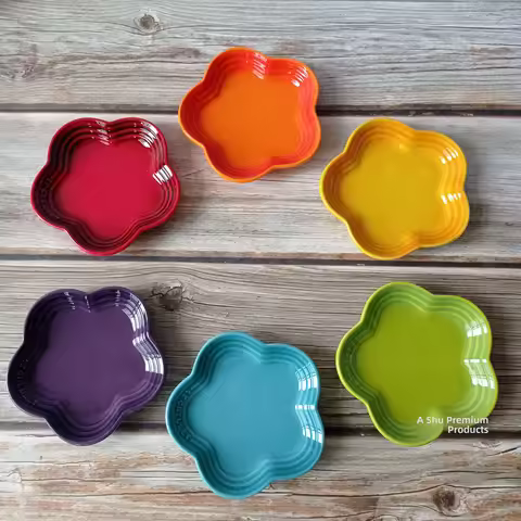 Le Creuset Cool Color Plum Blossom Aped Sauce Di Dert Plate Underglaze Cerc Dining Utensils French S