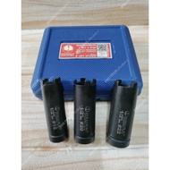 Okura 4-Prong Socket