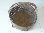 早期竹籃(12)~六角菜籃.提籃.花生籃~有綁鐵絲加固~懷舊.擺飾.道具