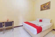 RedDoorz @ Kings Hotel near CSB Mall