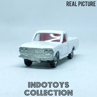 Tomica ~ Datsun 1300 Truck