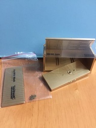 TARMAC 1:64 淨金色波子貨櫃