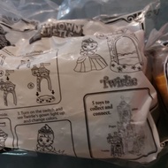 ♞2019  set of 5 complete Jollibee figure jollitown Castle toy Yum Popo Hetty Twirlie Jollibee seale