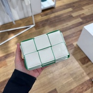 BV Bottega Veneta 限定款白色 6格 Candy Cassette 牛皮