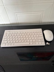Bluetooth Keyboard Miniso 藍牙鍵盤和滑鼠 ￼