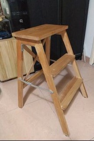 IKEA BEKVÄM 木梯