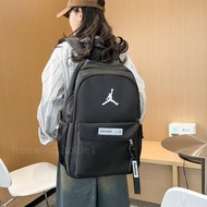 AIR JORDAN 男女同款簡約百搭大容量休閒雙肩包 時尚電腦包 高中大學生書包