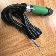 Cảm Biến Khoảng Cách E3F-DS300Y1