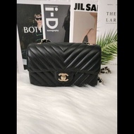 Chanel CF mini 黑金 V紋 羊皮
