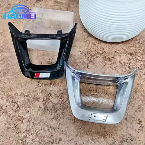 Suitable for Audi Q5 New Steering Wheel S Logo RS Logo Assembly Parts
