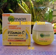 Paket Garnier Light Complete 3 Pcs: Booster Serum +Krim Siang &amp; Malam