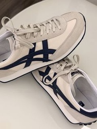 Onitsuka Tiger 復古運動鞋
