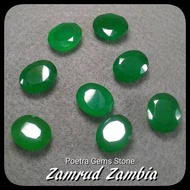 BATU ZAMRUD ZAMBIA / NATURAL EMERALD GREEN QUARTZITE