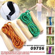 Tali Skiping / jump rope Shield Kayu