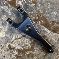 TOYOTA Fork Clutch Clutch Fork Corona RT132 1981-1982 Cressida Mark 2 II RX60 RX62 RX70 RX71 RX72 RX