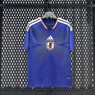 เสื้อบ้านของทีมญี่ปุ่นในฟุตบอลโลก26/27: No. 6 KoendoNo. 7 Mitsu KaoruNo. 8 Minamino TakumiAnd No. 20