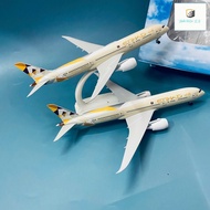 Etihad Airways Boeing B787 Civil Aircraft. 1/400 Scale Premium Metal Model. Collectible Aviation Gif