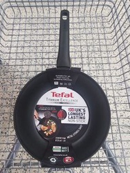 Tefal Titanium Excellence 易潔鑊29cm Stirfry pan