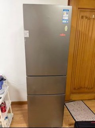 TCL R211V7-C 三開門電冰箱210l 離港出售