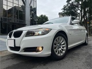 巴伐利亞的榮耀 BMW 寶馬 E90 320I LCI 小改款 直列4缸 新車價格180萬 2010年款式 2009年01月出廠 2009年03月領牌 恆溫空調 多功能方向盤 內外乾淨 上下安靜  原