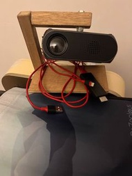 投影機連Apple投屏線hdmi