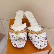 lv 超美氣質款拖鞋❤️❤️❤️❤️ 買不到這麼甜