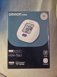 Omron 歐姆龍 電子血壓計 上臂式 HEM7061